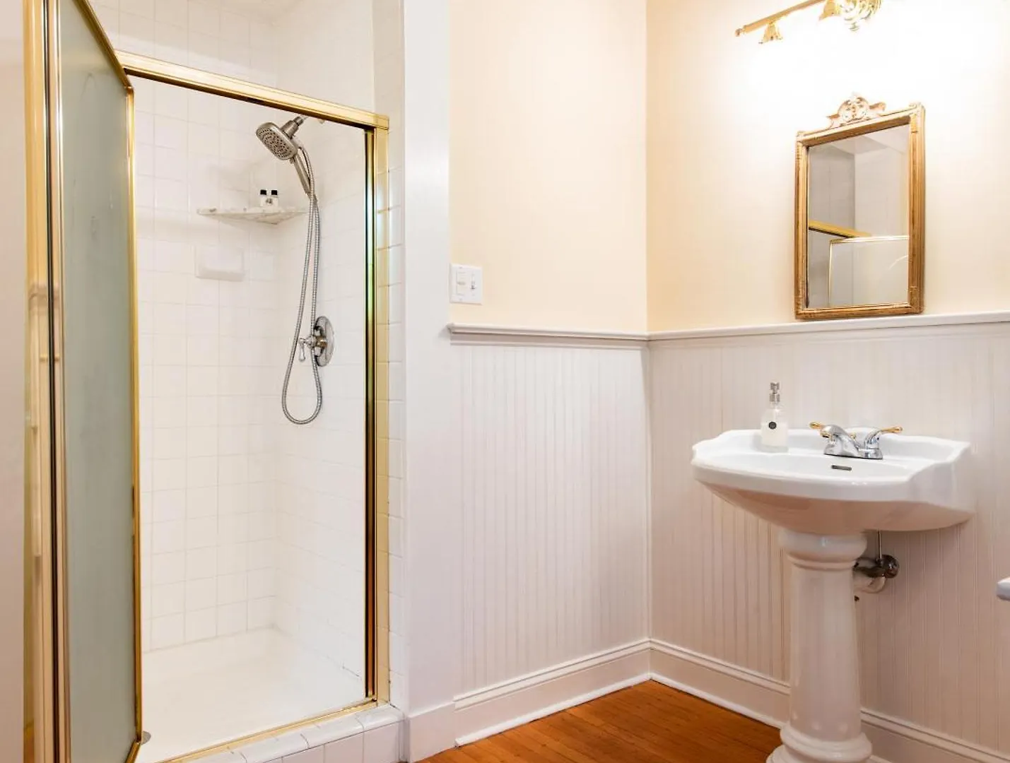 Dupont Mansion Bed & Breakfast Louisville