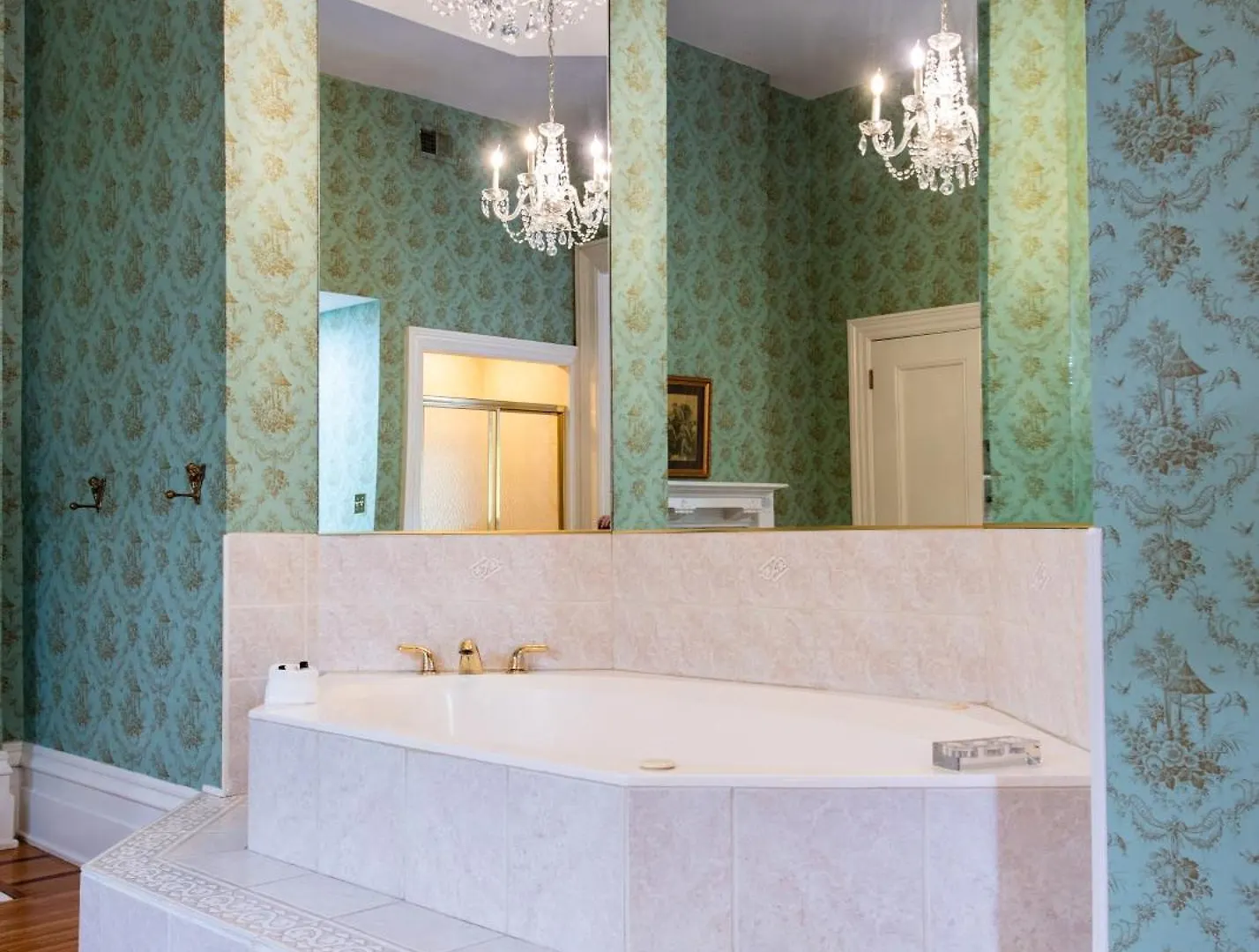 Dupont Mansion Bed & Breakfast Louisville